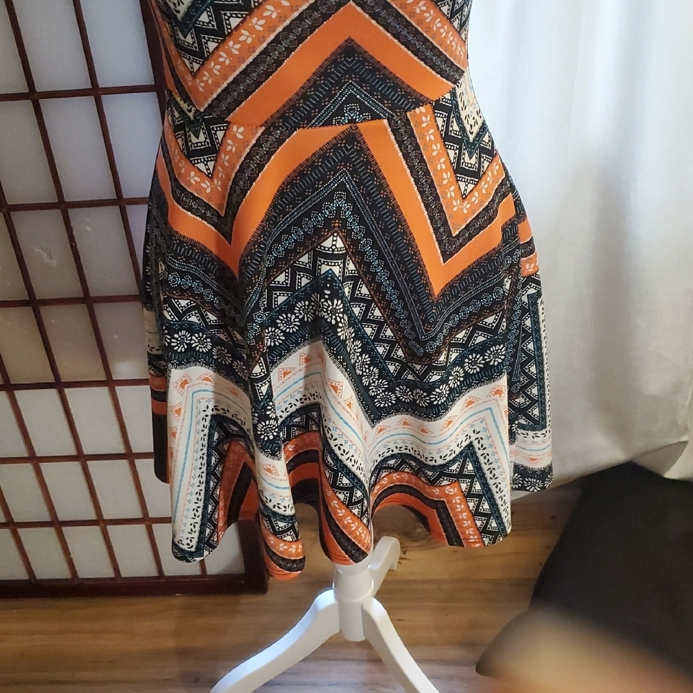 Derek Heart Chevron Mini Dress in Orange and Black - Picture 6 of 6